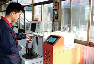 昊成電機-線包綁扎